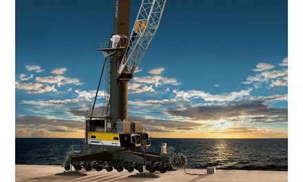 Liebherr presents new mobile harbour crane